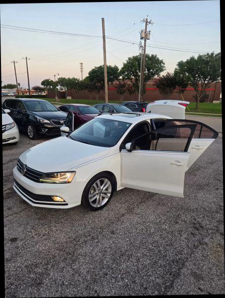 2017 Volkswagen Jetta 1.8T SEL Premium