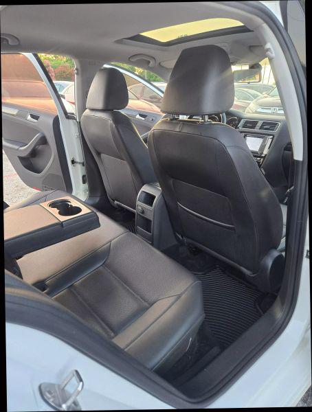 2017 Volkswagen Jetta 1.8T SEL Premium