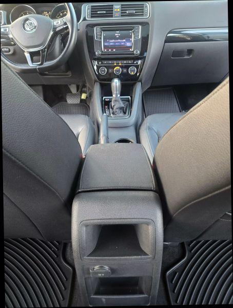 2017 Volkswagen Jetta 1.8T SEL Premium