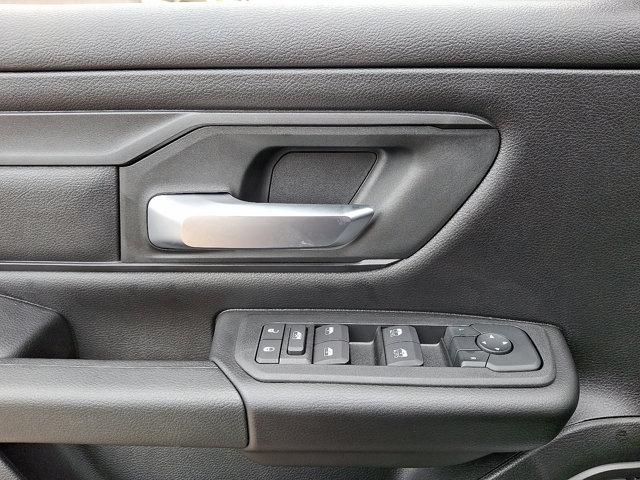 2025 Ram 1500 Tradesman Crew Cab 4x4 57 Box