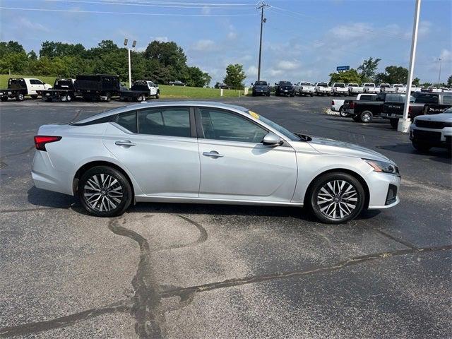 2023 Nissan Altima SV FWD