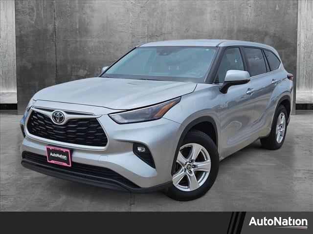 2024 Toyota Highlander LE