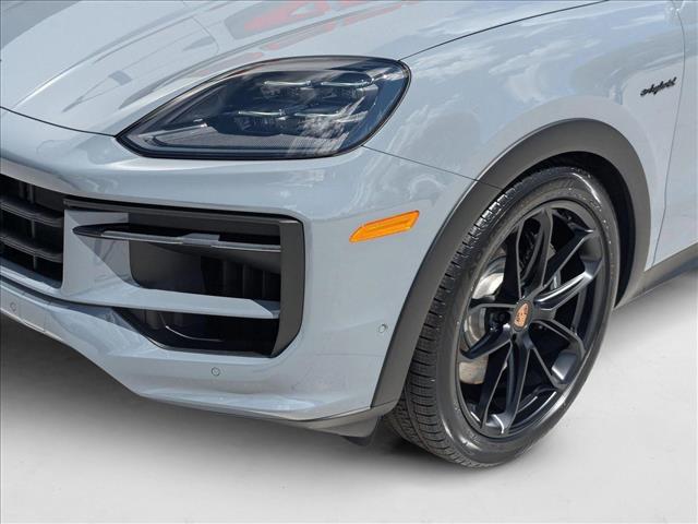 2025 Porsche Cayenne E-Hybrid S