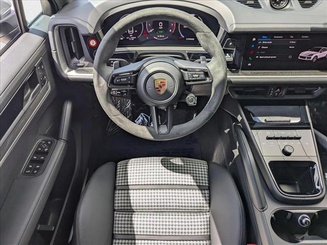 2025 Porsche Cayenne E-Hybrid S