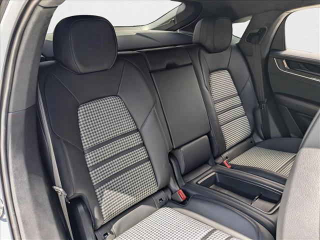 2025 Porsche Cayenne E-Hybrid S