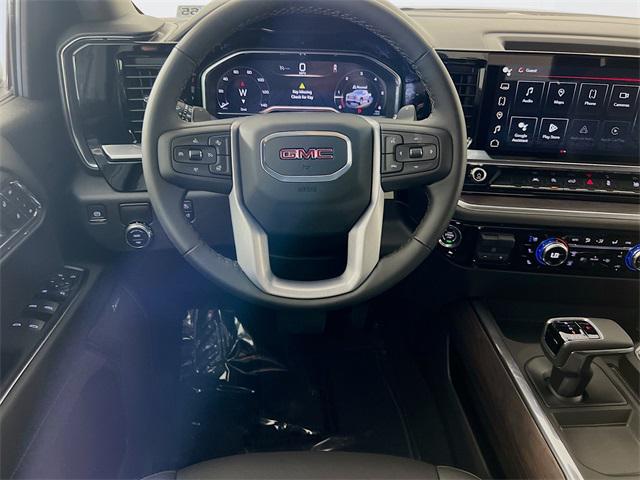 2025 GMC Sierra 1500 2WD Crew Cab Short Box SLT