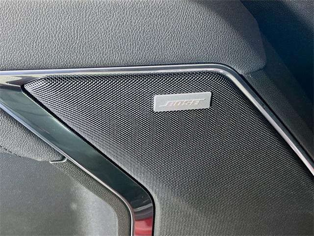 2025 GMC Sierra 1500 2WD Crew Cab Short Box SLT