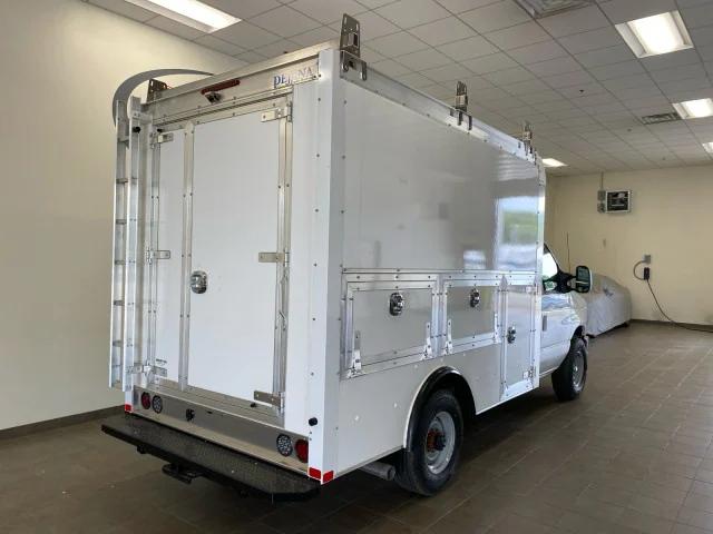 2026 Ford E-350 Cutaway E-350 SRW 138 WB