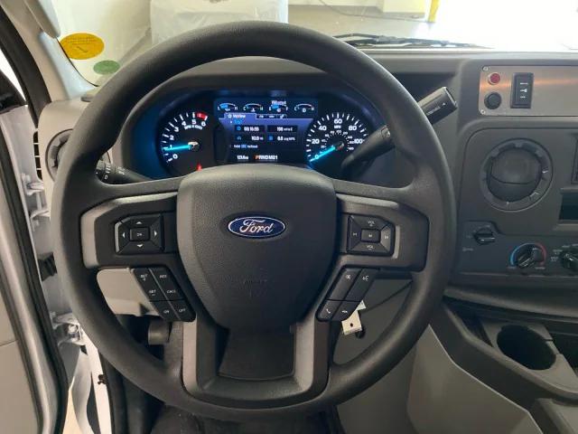 2026 Ford E-350 Cutaway E-350 SRW 138 WB