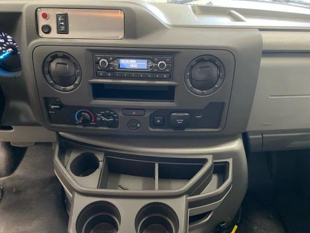 2026 Ford E-350 Cutaway E-350 SRW 138 WB