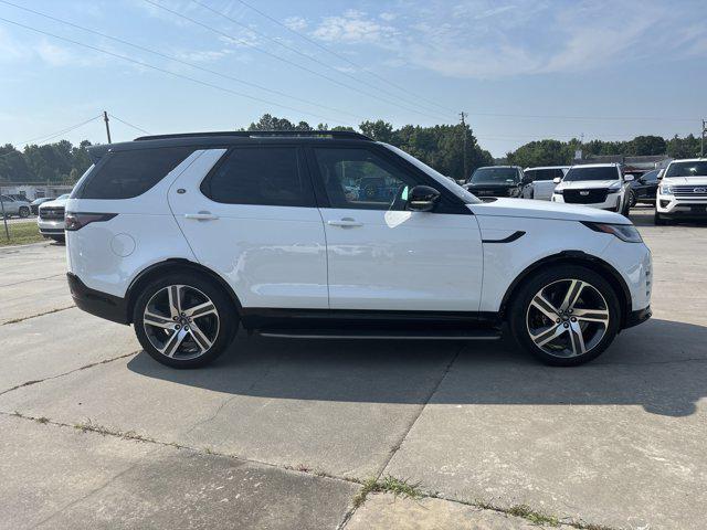 2023 Land Rover Discovery P360 Metropolitan Edition