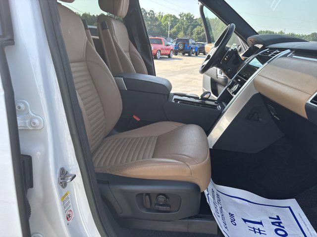 2023 Land Rover Discovery P360 Metropolitan Edition