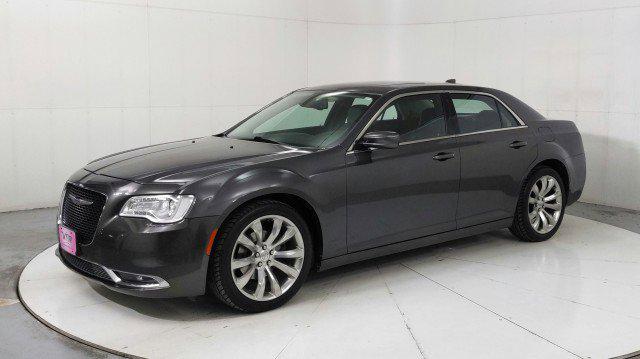 2019 Chrysler 300 Touring L