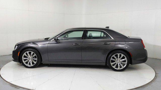 2019 Chrysler 300 Touring L