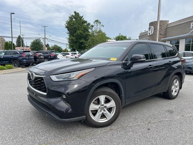 2022 Toyota Highlander LE