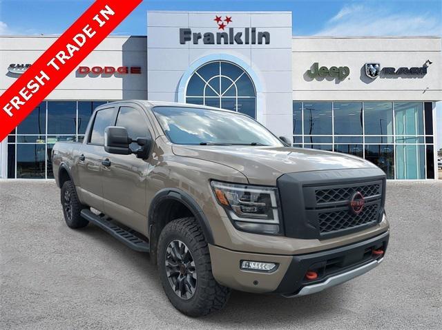 2023 Nissan TITAN Crew Cab PRO-4X 4x4