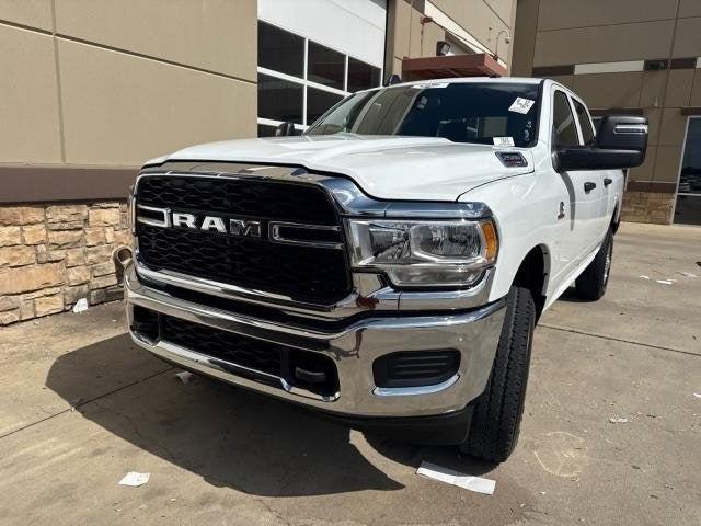 2024 RAM 2500 Tradesman Crew Cab 4x4 64 Box