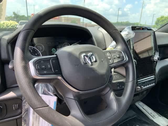 2025 RAM Ram 3500 Chassis Cab RAM 3500 TRADESMAN CREW CAB CHASSIS 4X4 60 CA 2025 RAM Ram 3500 Chassis Cab RAM 3500 TRADESMAN CREW CAB CHASSIS 4X4 60 CA