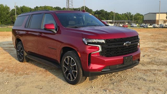 2023 Chevrolet Suburban 4WD RST