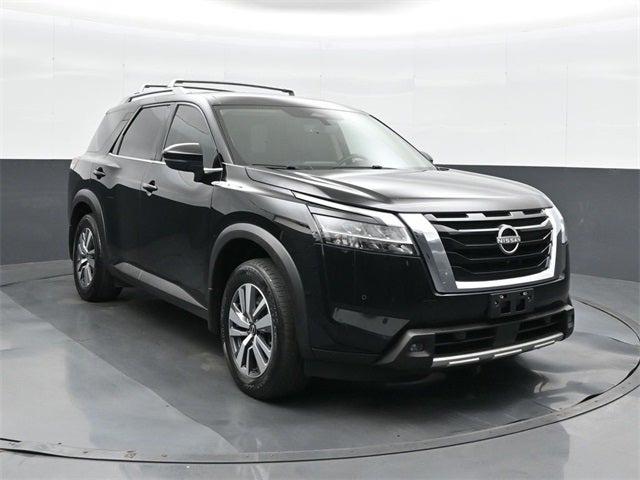 2023 Nissan Pathfinder SL FWD