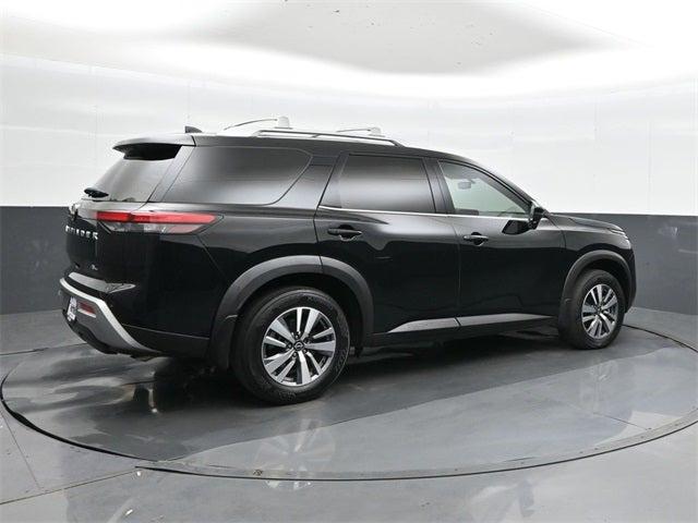 2023 Nissan Pathfinder SL FWD