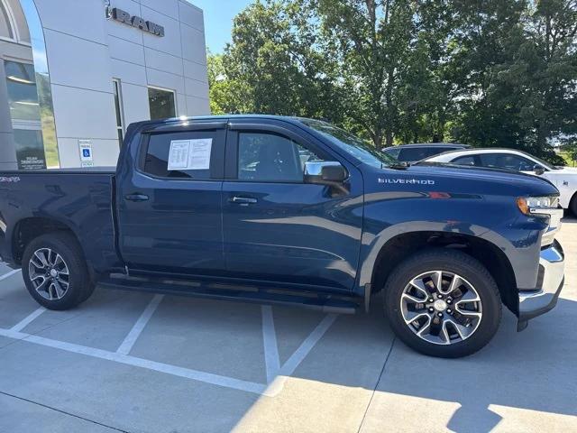 2020 Chevrolet Silverado 1500 4WD Crew Cab Short Bed LT