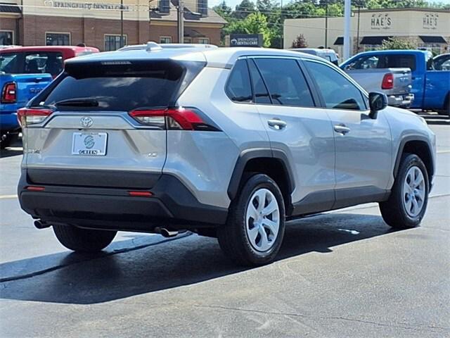 2024 Toyota RAV4 LE