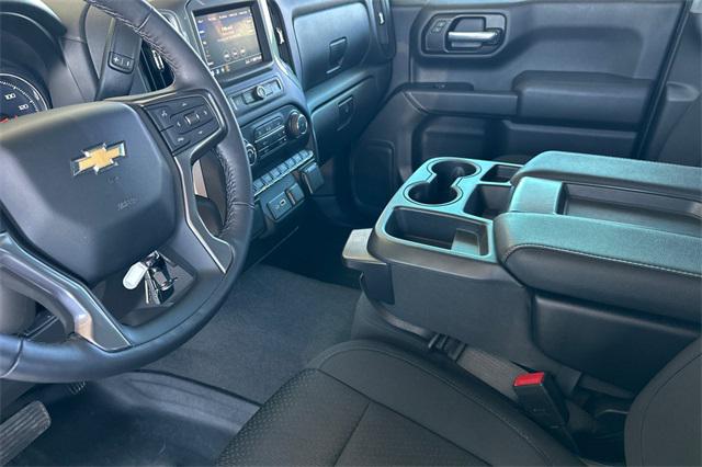 2021 Chevrolet Silverado 1500 2WD Crew Cab Short Bed Custom
