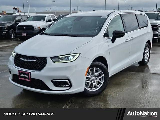 2024 Chrysler Pacifica PACIFICA TOURING L