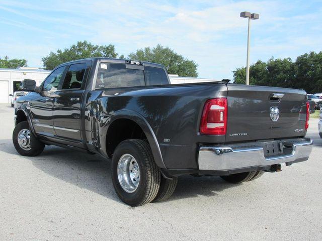 2022 RAM 3500 Limited Crew Cab 4x4 8 Box