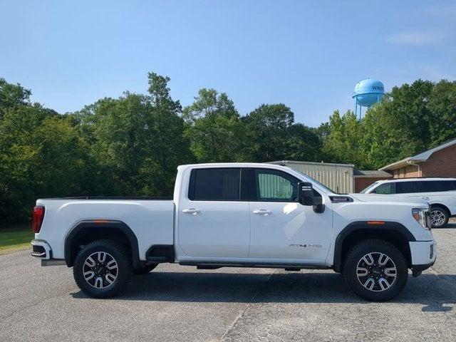 2022 GMC Sierra 2500HD 4WD Crew Cab Standard Bed AT4