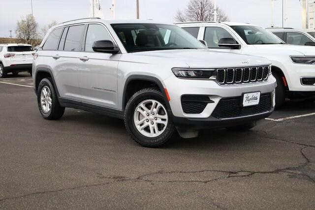 2024 Jeep Grand Cherokee Laredo 4x4