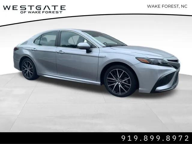 2021 Toyota Camry SE Hybrid