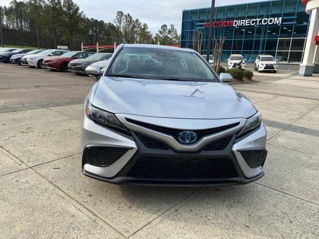 2021 Toyota Camry SE Hybrid