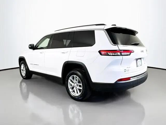2023 Jeep Grand Cherokee L Laredo 4x4