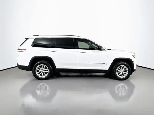 2023 Jeep Grand Cherokee L Laredo 4x4