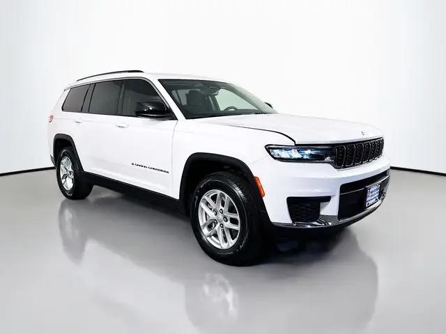 2023 Jeep Grand Cherokee L Laredo 4x4