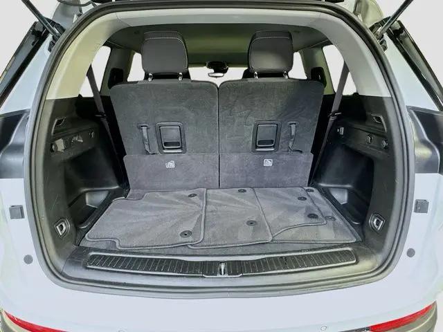 2023 Jeep Grand Cherokee L Laredo 4x4