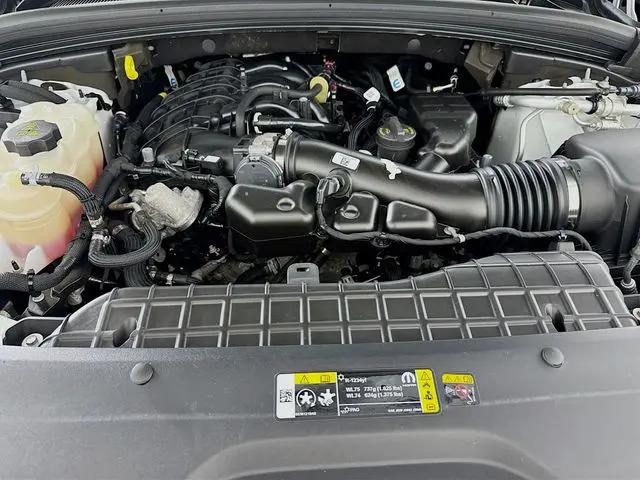 2023 Jeep Grand Cherokee L Laredo 4x4