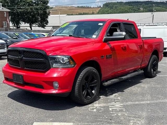 2018 RAM 1500 Night Crew Cab 4x4 64 Box