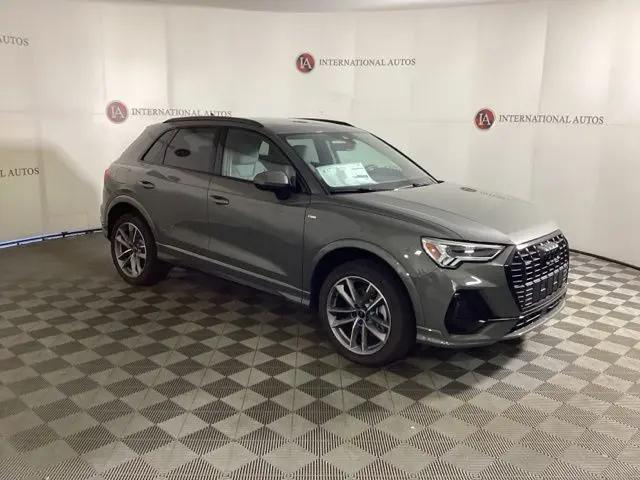 2025 Audi Q3 Premium 45 TFSI S line quattro Tiptronic