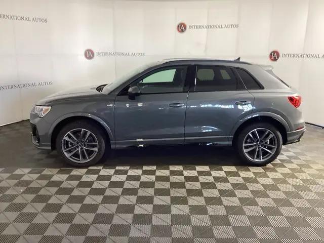 2025 Audi Q3 Premium 45 TFSI S line quattro Tiptronic