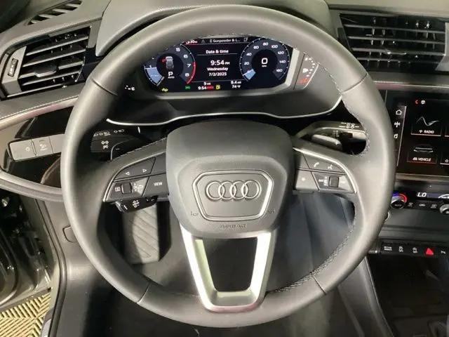 2025 Audi Q3 Premium 45 TFSI S line quattro Tiptronic