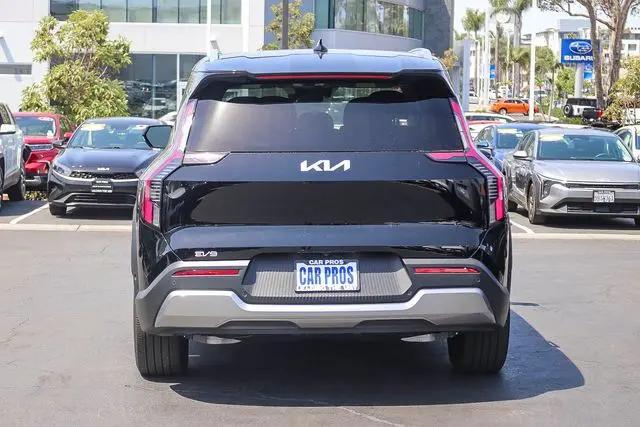2026 Kia EV9 Wind