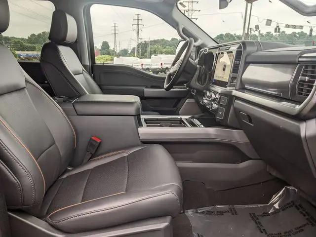 2025 Ford F-350 LARIAT