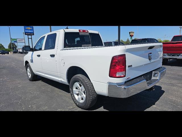 2023 Ram 1500 Classic SLT Crew Cab 4x4 5'7" Box