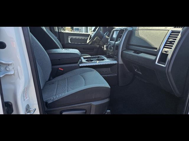 2023 Ram 1500 Classic SLT Crew Cab 4x4 5'7" Box