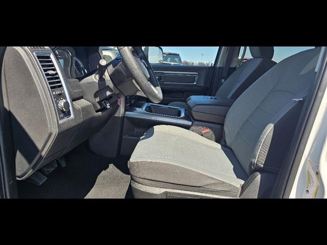 2023 Ram 1500 Classic SLT Crew Cab 4x4 5'7" Box