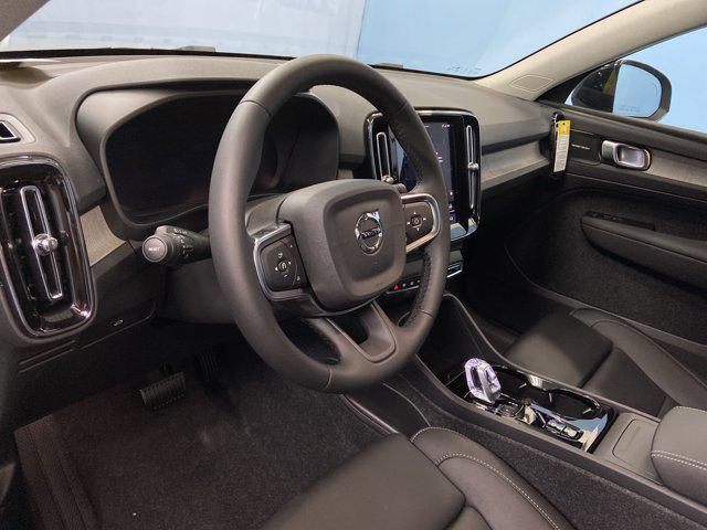 2026 Volvo XC40 B5 Ultra
