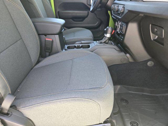 2025 Jeep Wrangler 4-Door Summit 4x4